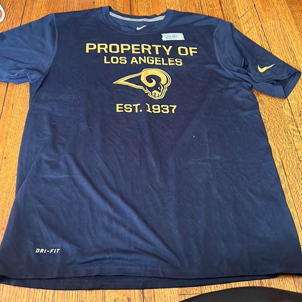 Los angeles t shirt - NEVER USED